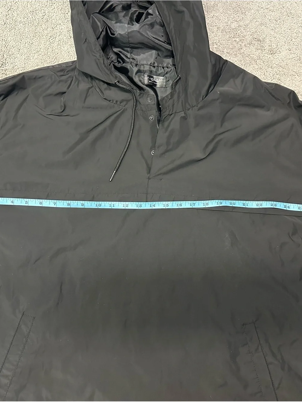 Zara men’s Black Hooded Windbreaker pullover jacket large
